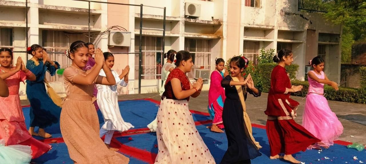 Dance performance PPS