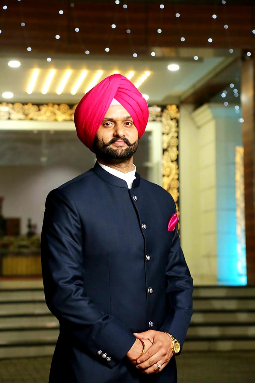 MS. AVNEET SINGH